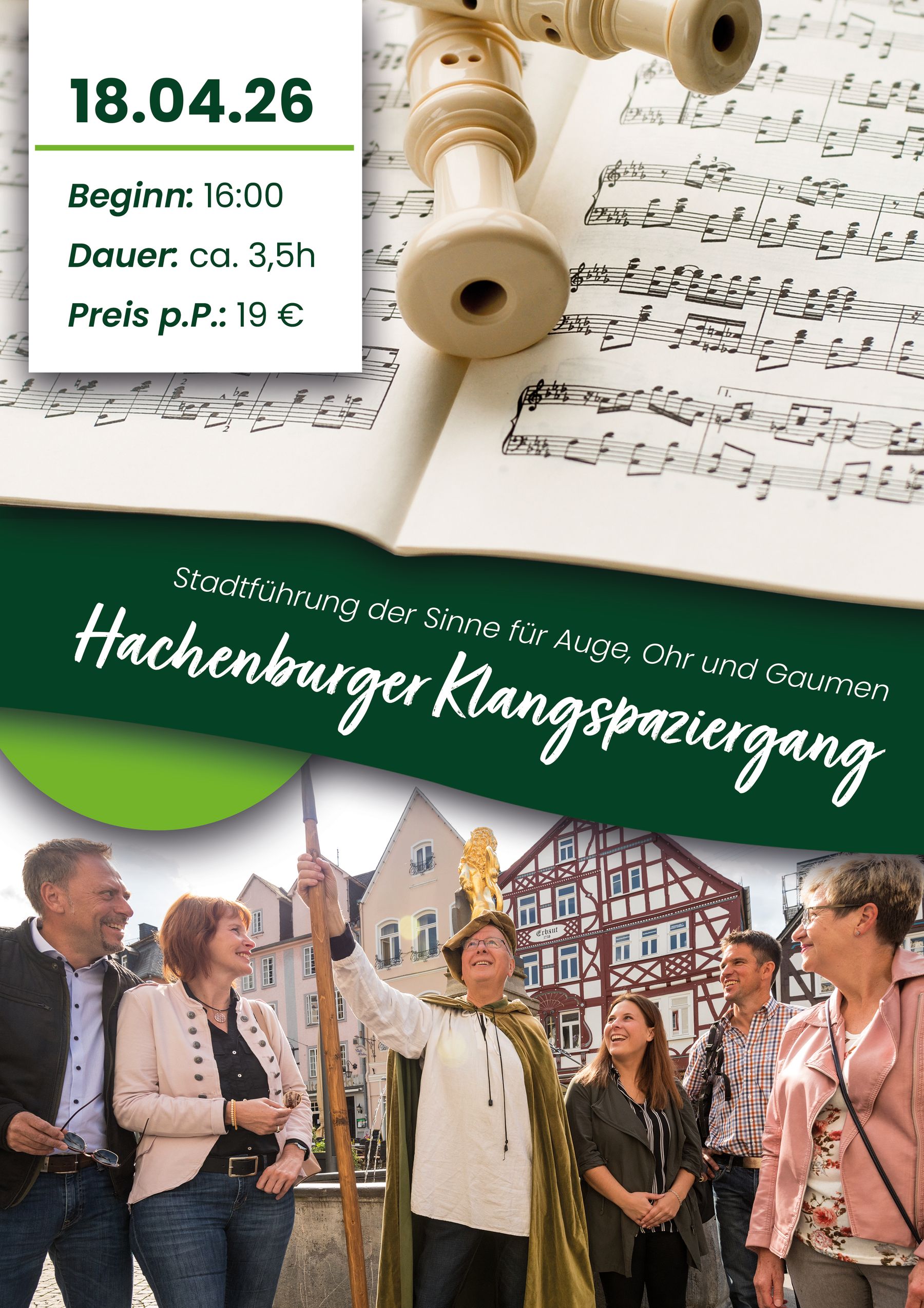 Plakat für den Hachenburger Klangspaziergang mit Musik, Veranstaltungsdaten (Datum, Uhrzeit, Dauer, Preis) und einem Foto von lächelnden Menschen auf einem historischen Stadtplatz, die von einem kostümierten Führer mit Stab geführt werden.